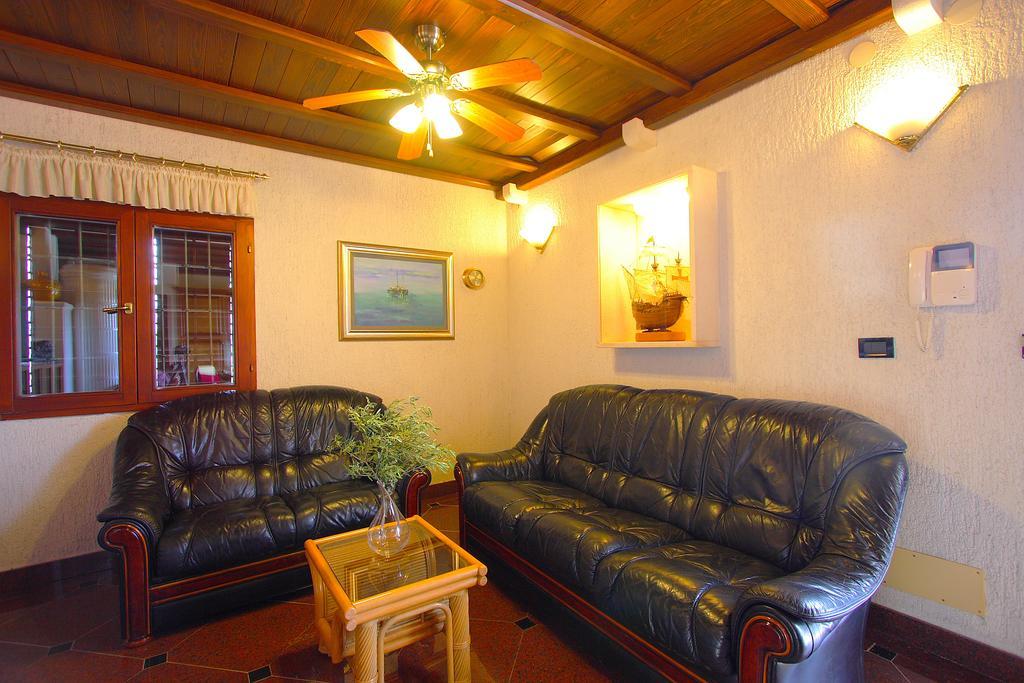 Holiday Home Olea - Sun, Sea, Sport & Comfort Splitska Quarto foto